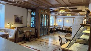 Petit déjeuner continental compris tous les jours