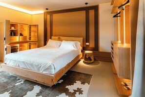 Classic Room - Casa Hema | Premium bedding, down comforters, free minibar items, in-room safe - HEMANAIRE (Cremolino)