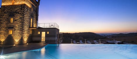 Seasonal outdoor pool, sun loungers