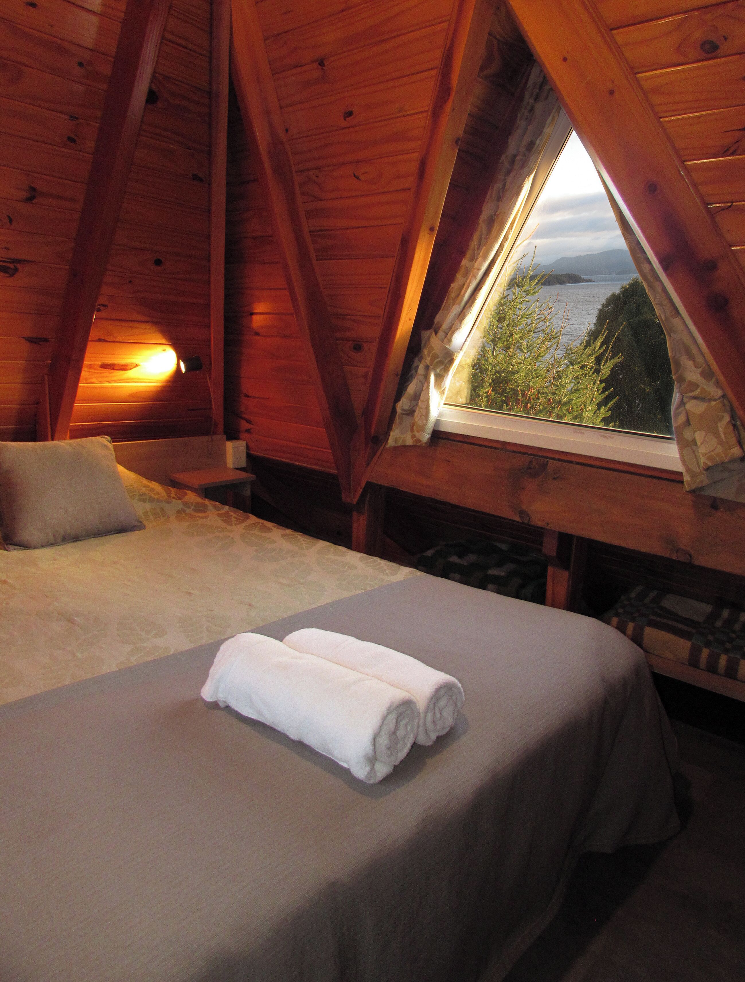 Dúplex panorámico, 1 cama de matrimonio, vistas al lago | Vistas al lago