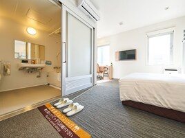 Sistema de insonorización, wifi gratis y ropa de cama 
