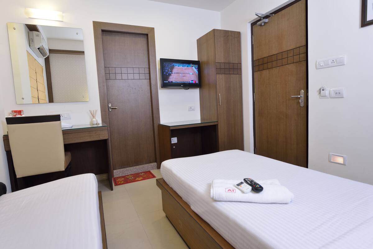 Single Room, 1 Twin Bed | Egyptian cotton sheets, premium bedding, down comforters