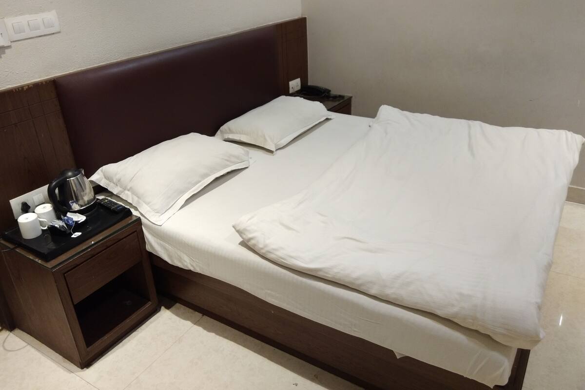 Superior Room, 1 Double Bed | Egyptian cotton sheets, premium bedding, down comforters