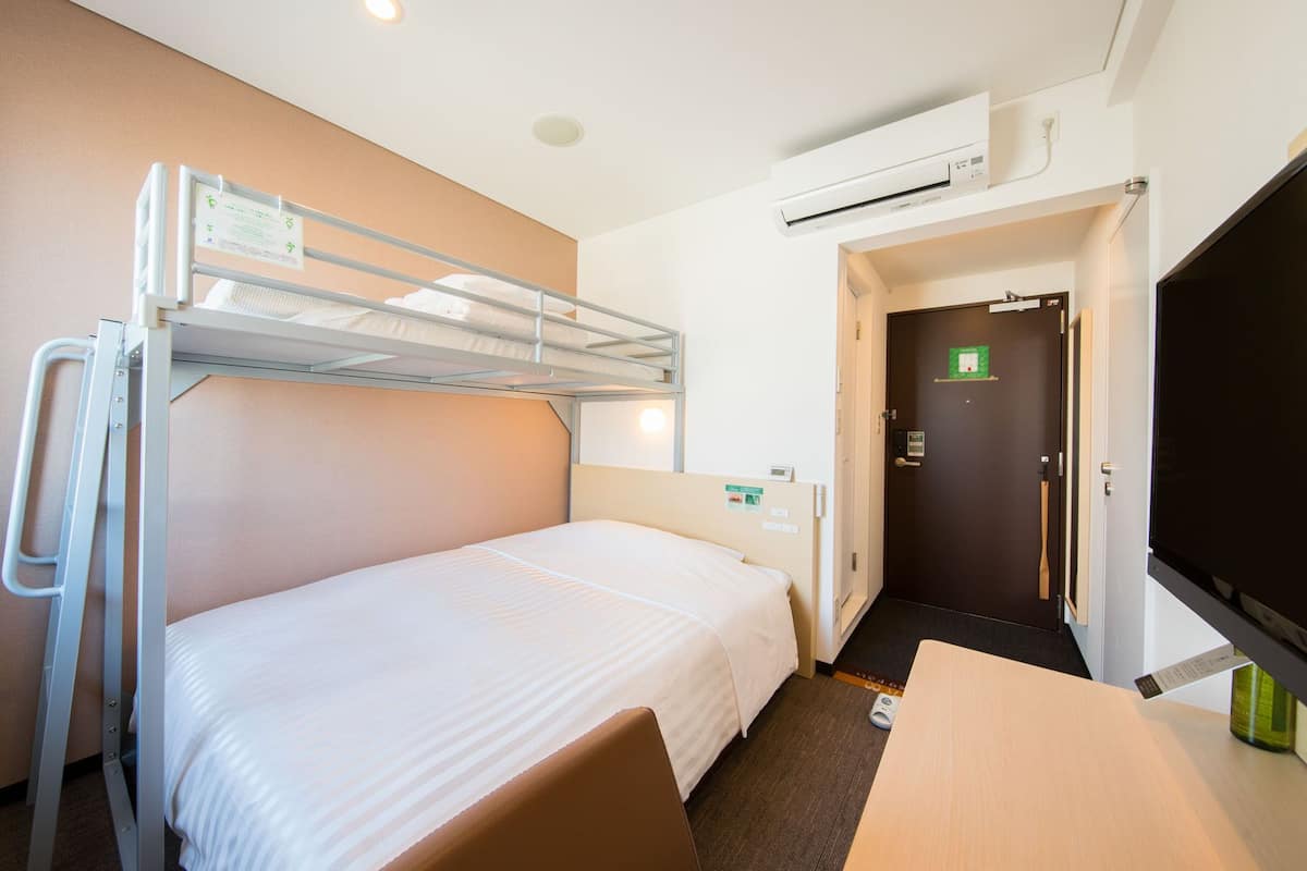 Quarto (Super) | Escrivaninha, quartos à prova de som, Wi-Fi de cortesia, roupa de cama