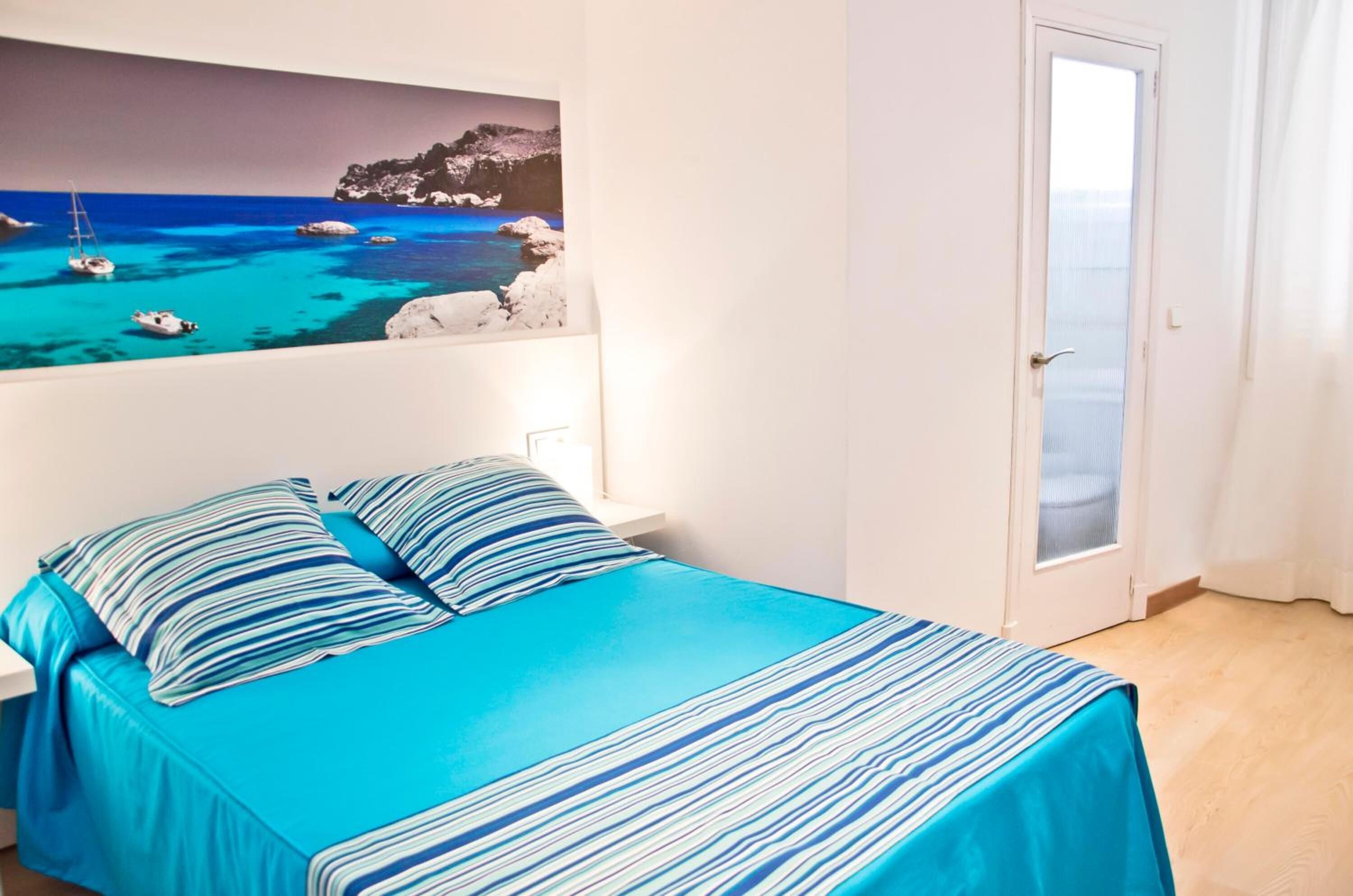 minibar, in-room safe, desk, blackout curtains