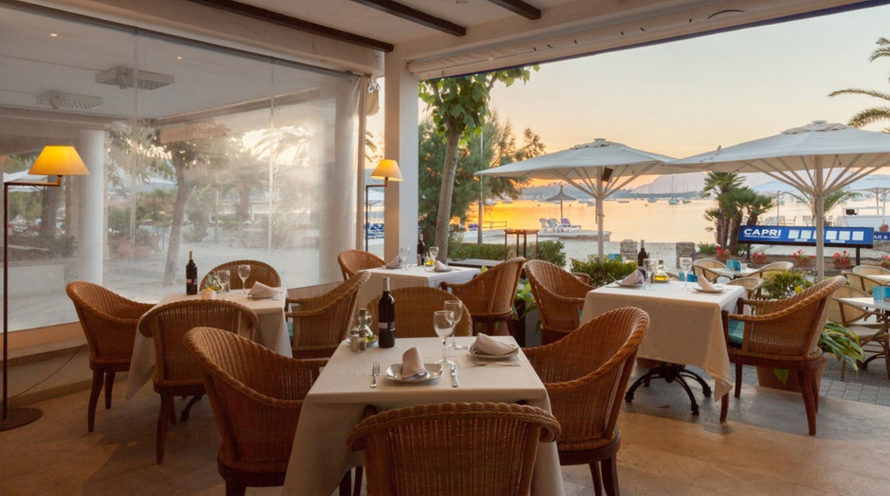 breakfast, lunch and dinner served