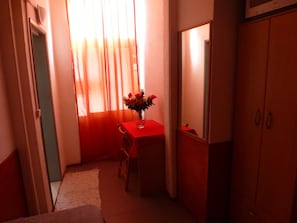 Rollaway beds, free WiFi - Hospedaria D. Damélio (Lisbon)