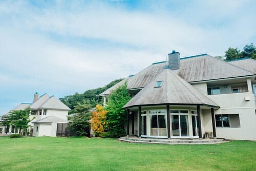 Helena International Villa