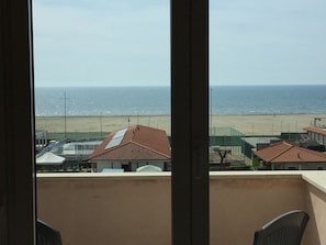 Doppel- oder Zweibettzimmer, Meerblick | Ausblick vom Zimmer