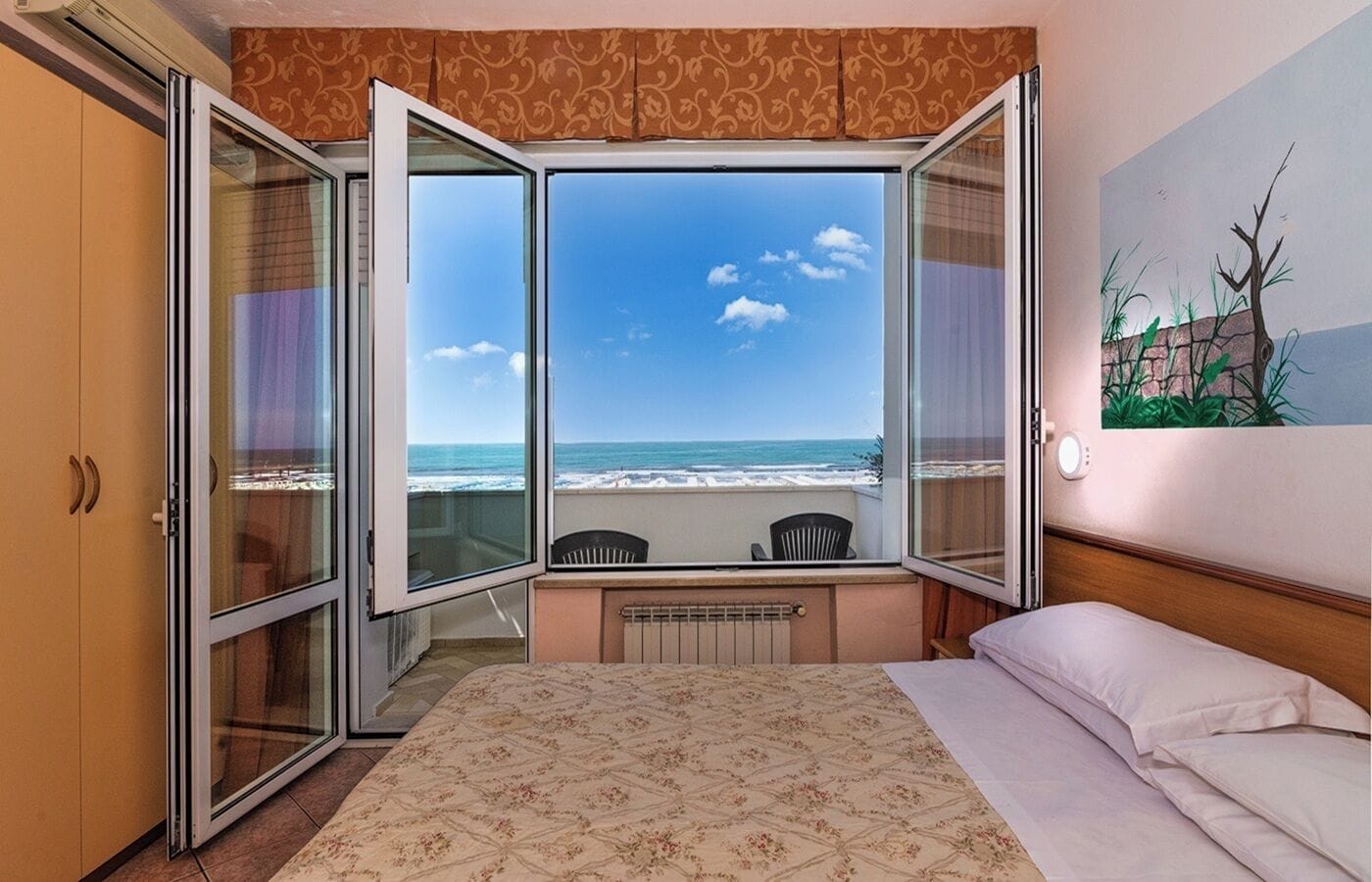 Double or Twin Room, Sea View | In-room safe, desk, free WiFi, bed sheets