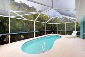 獨棟房屋, 多張床 (938 SW 6th Ct) | 室內游泳池