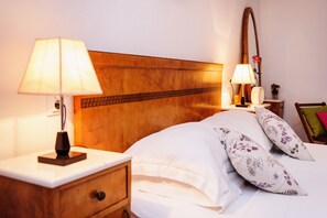 Huoneisto, 1 makuuhuone | Äänieristys, silitysrauta/-lauta, ilmainen Wi-Fi, vuodevaatteet