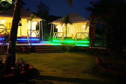 Vedi Farm Resort