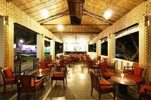 Restaurant - Vedi Farm Resort (Koregaon)
