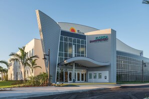 Condo (14543 Abaco Lakes Dr #104) | Exterior
