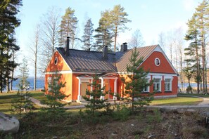 Front of property - B&B Taipaleenniemi (Savonlinna)