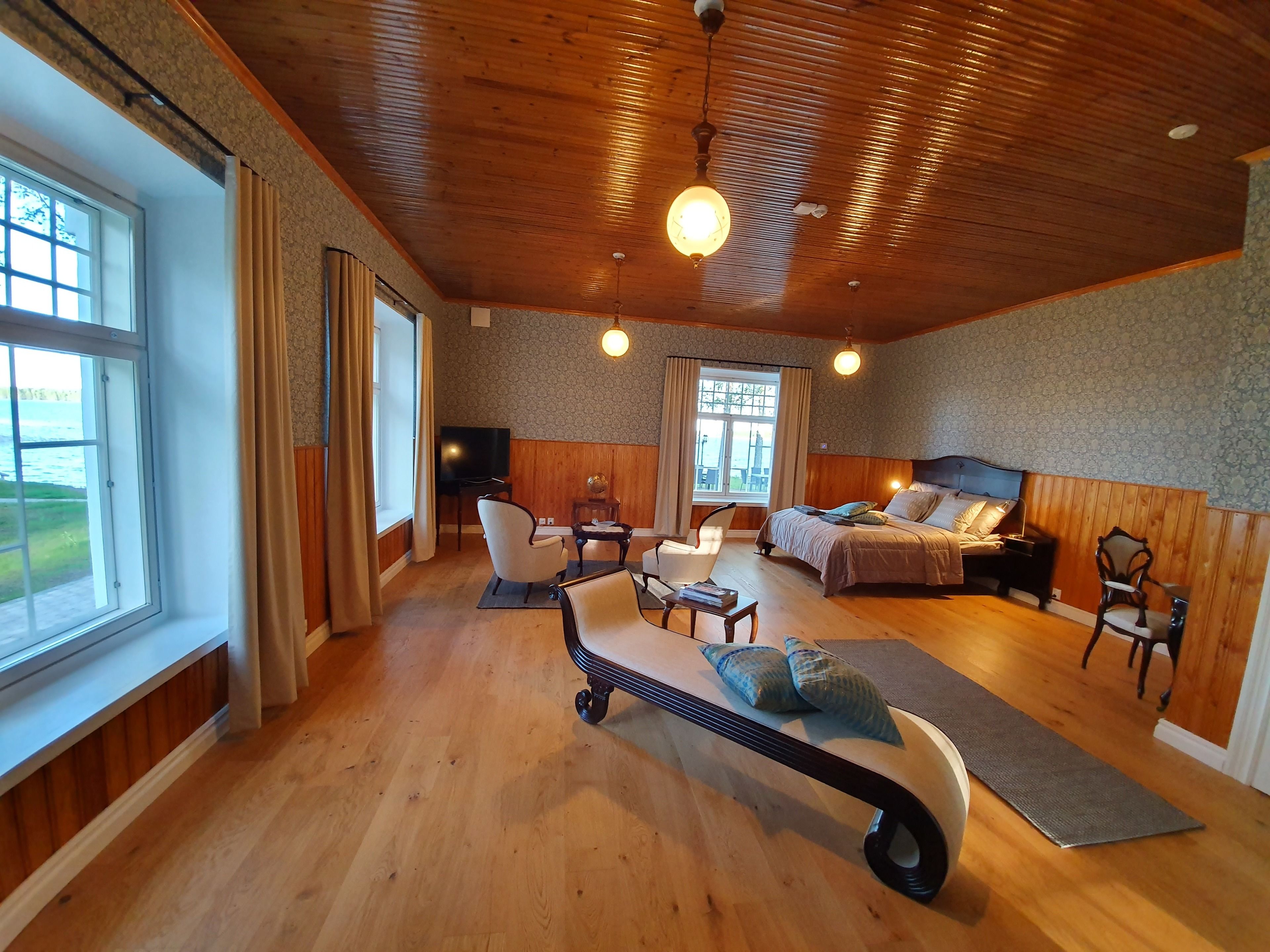 Main Building, Suite 1, Lake View | 特色装修、免费 WiFi、床单