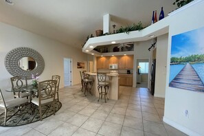 Living room - 1202 SE 36th St (Cape Coral)