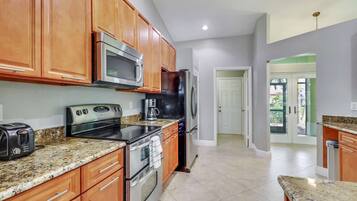 House (1506 SW 38th Street) | Private kitchen