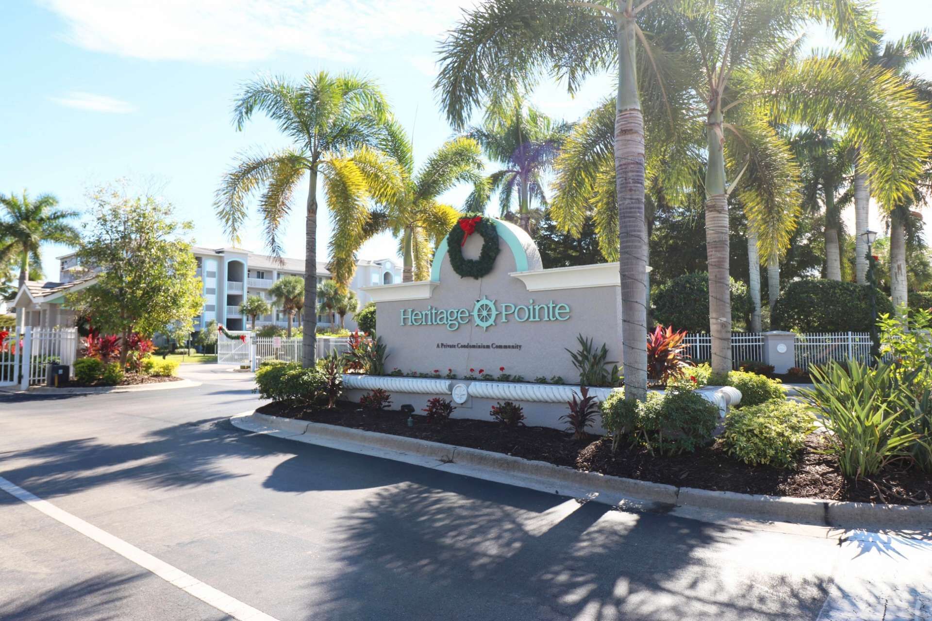 Condo (16655 Lake Circle Dr #825) | Exterior