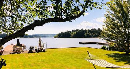 AMAZING LAKE VIEW! Relaxing and natural house Enjoy the best comfort and nature.