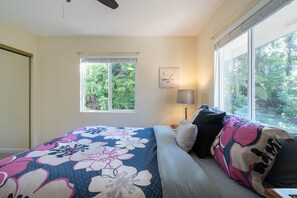 3 bedrooms, desk, soundproofing, iron/ironing board