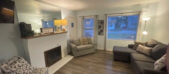 3rd und Surf - 2 Blocks vom See und 1 Block vom Legendary Surf Ballroom entfernt