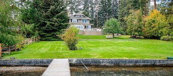 Beautiful Historic Home on Flathead Lake