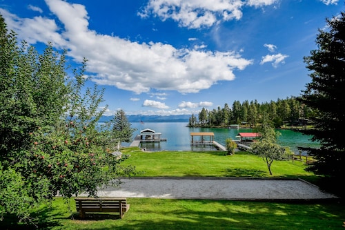 Beautiful Historic Home on Flathead Lake