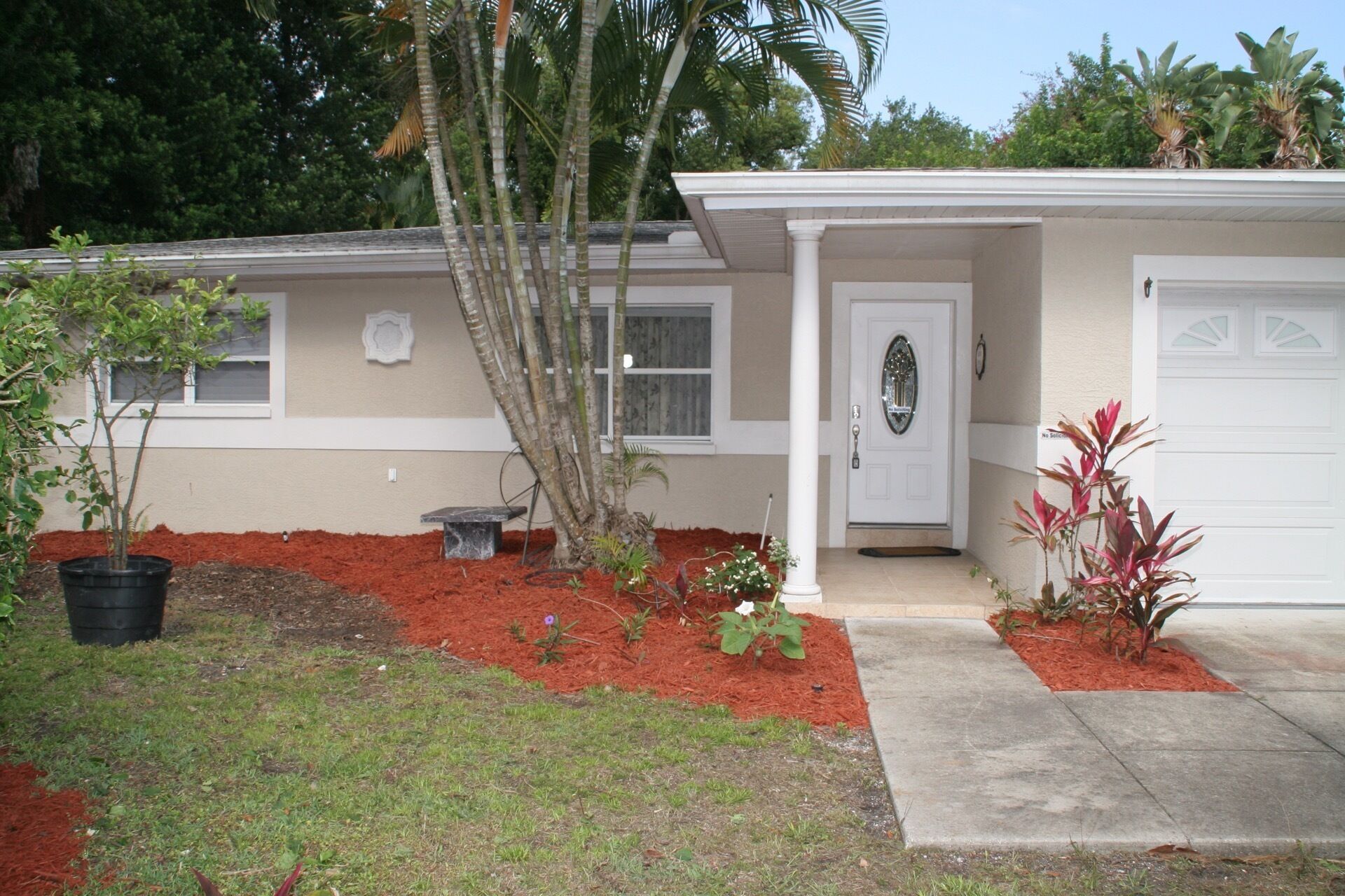 Vacation home with space for your Boat Or RV 1 mile to boat ramp