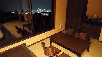 Tempat makan outdoor