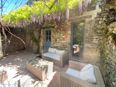Le Clos Pastel