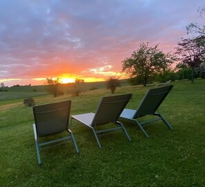 Chambre (Coeur d’Ecorce) | Literie de qualité supérieure, rideaux occultants, chambres insonorisées