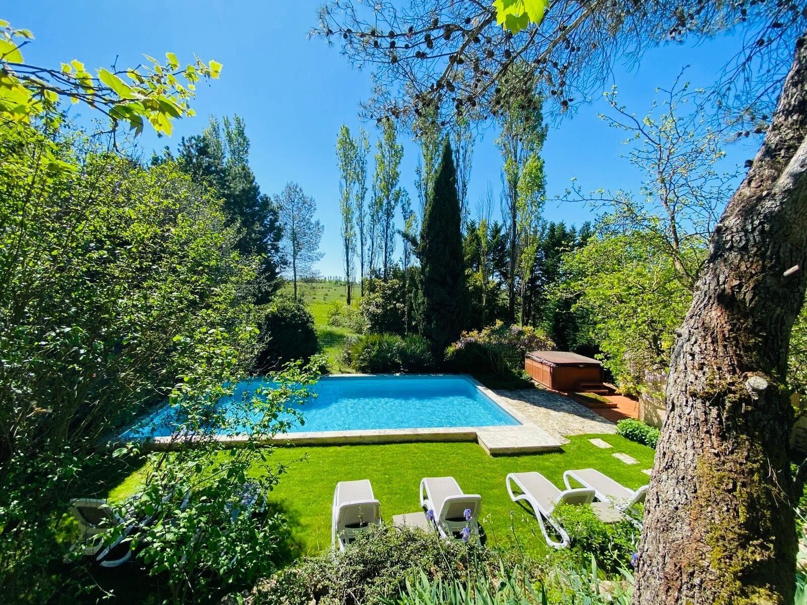 Premium bedding, blackout curtains, soundproofing, free WiFi