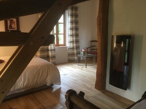 Room (Coeur d’Ecorce)