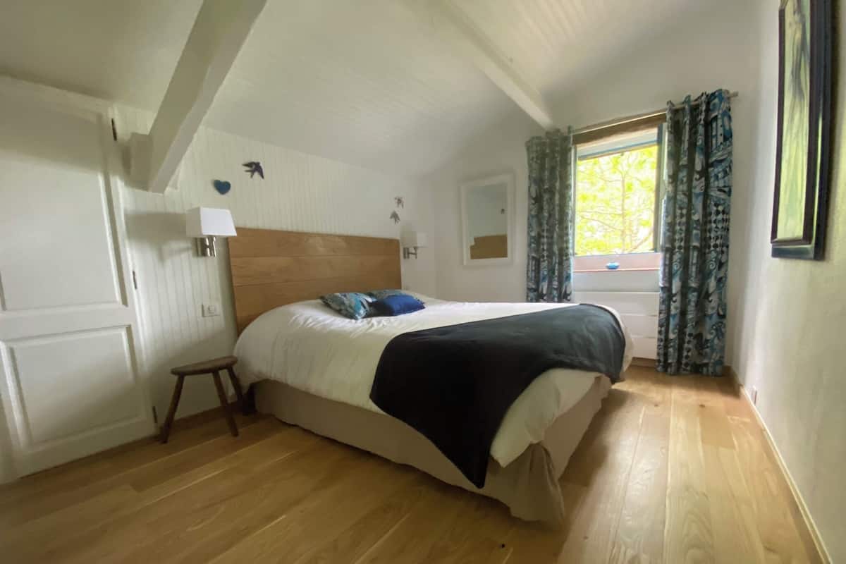 LyxlÀgenhet | SÀngtillbehör av högsta kvalitet och mörklÀggningsgardiner