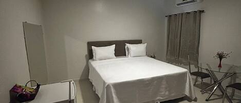 Minibar, Wi-Fi gratuit, draps fournis