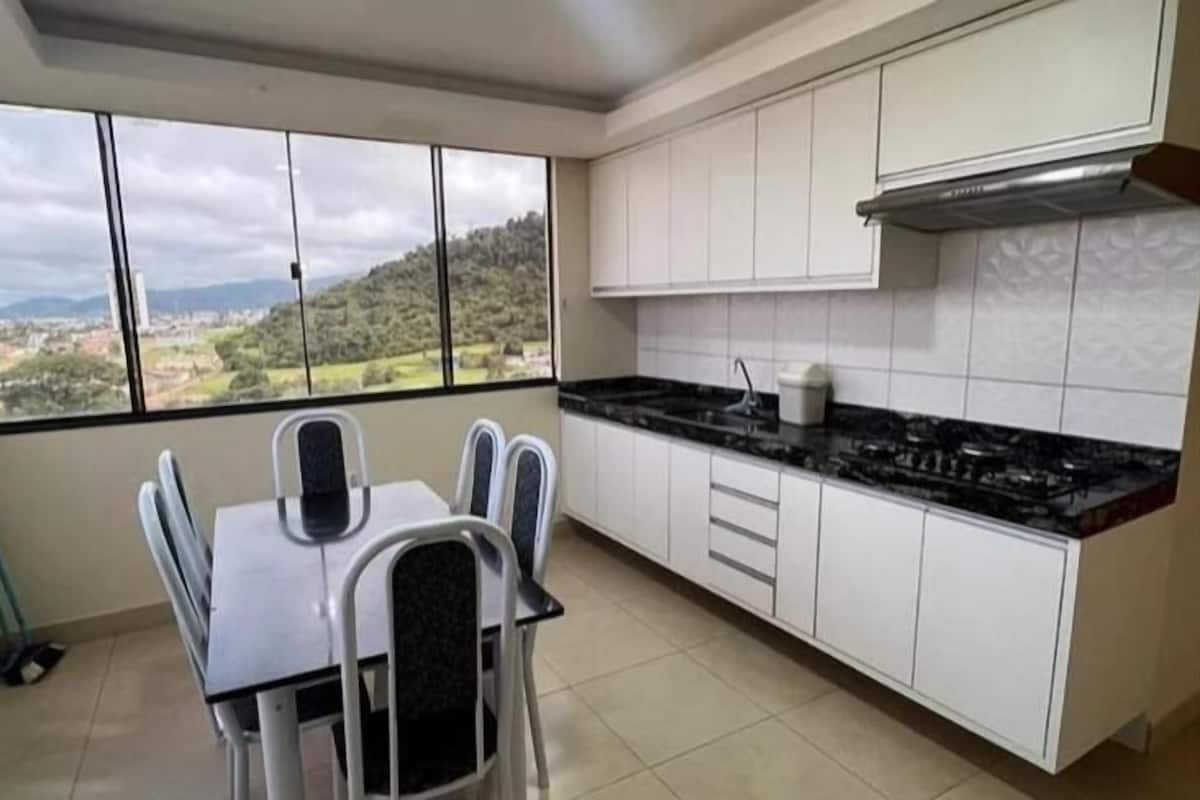 executive apartment, 2 double beds, city view | private kitchen