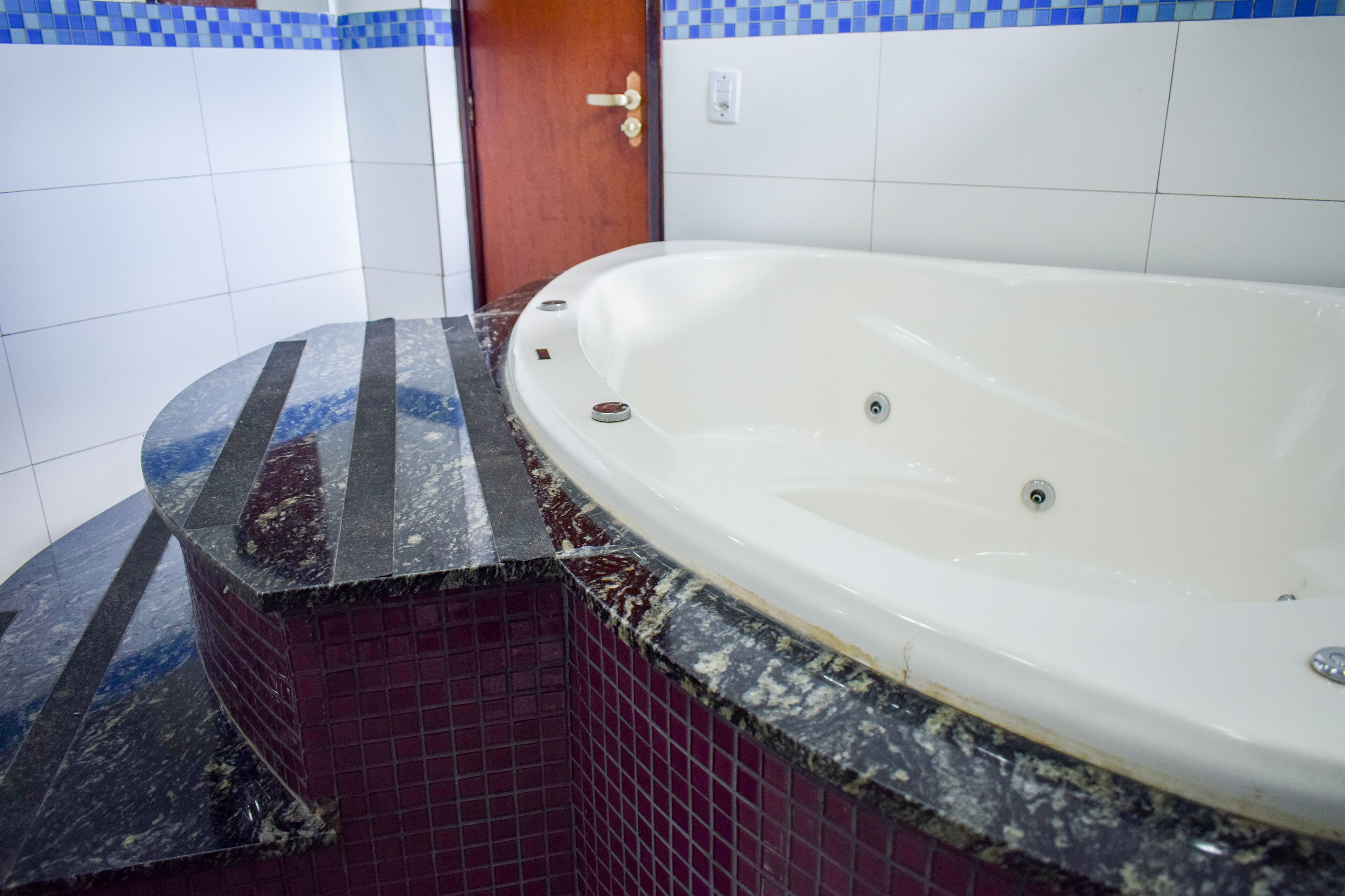 1 bedroom, minibar, free wifi, bed sheets