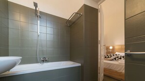 Bathroom - Esquilino Industrial Studio n.3 (Roma)