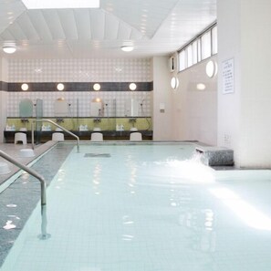 Pool - Hotel Blanca (Arao)