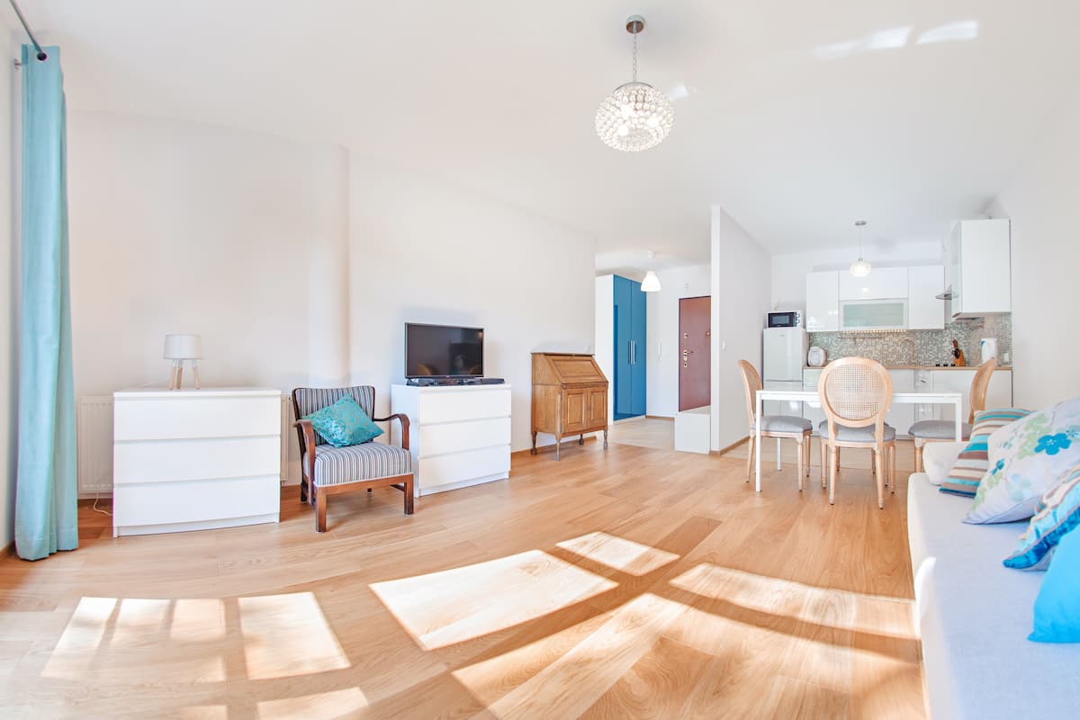1 habitación, decoración personalizada y muebles diferentes