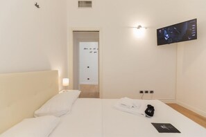 Apartment, 2 Schlafzimmer (Regina) | 2 Schlafzimmer, Minibar, Zimmersafe, individuell eingerichtet