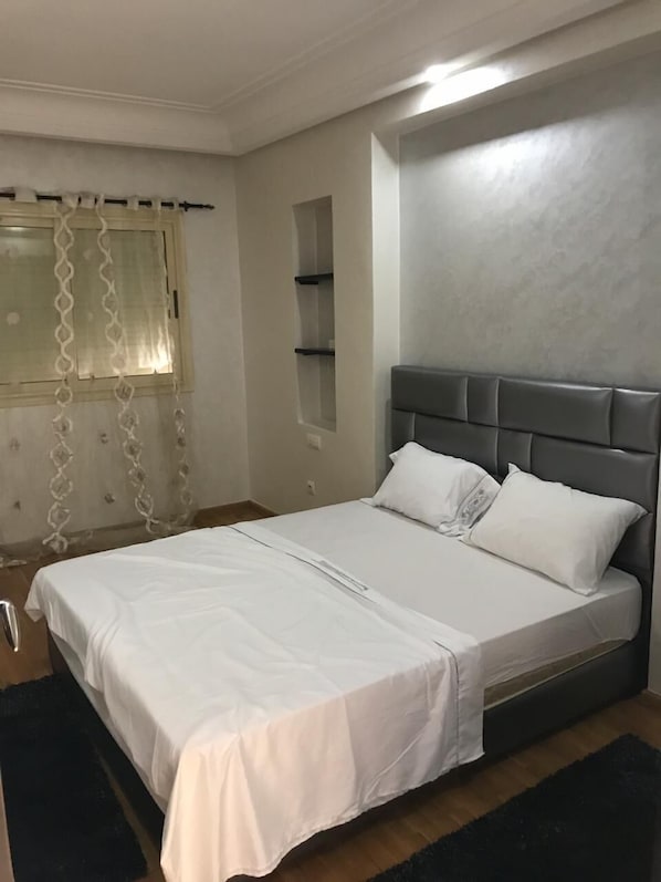Apartment, 2 Bedrooms | 2 bedrooms, desk, blackout drapes, free WiFi
