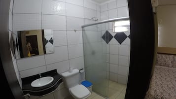 Shower, free toiletries, towels
