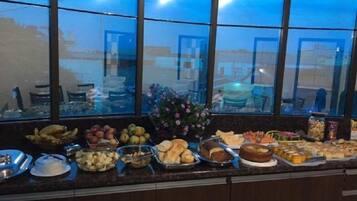 Free daily buffet breakfast