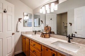 Badewanne, Haartrockner