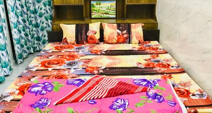 2Bedroom Set Aastha @ GIP Mall Noida