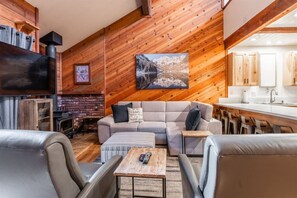 Flat-screen TV, fireplace