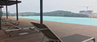 Serene Stay @ Cyberjaya with Netflix | Near KLIA